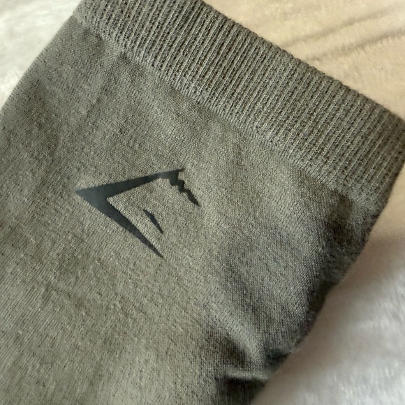 Gymshark Olive Green Apparel - Picture 3 of 3